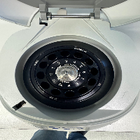 Eppendorf MiniSpin plus Centrifuge image 1